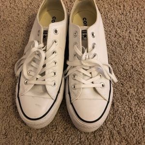 White platform converse low top sneakers size 8